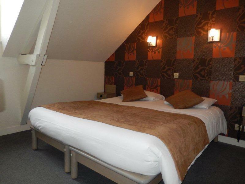 Hotel L'Esperance Vitre Bagian luar foto