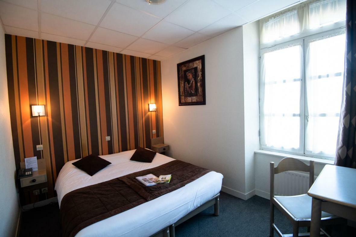 Hotel L'Esperance Vitre Bagian luar foto